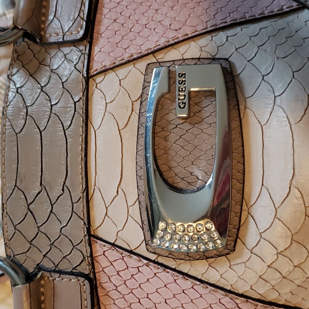Great condition.  Pastel colors pink and gray. Plenty of storage. great details - Picture 2 of 14